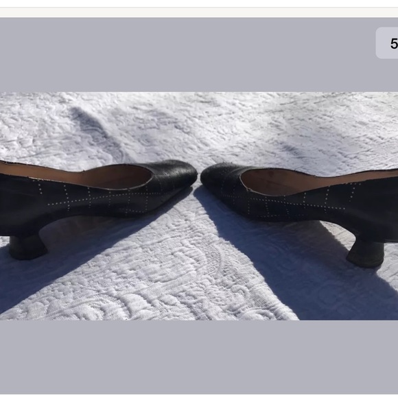 CHANEL Slip-On Black Leather Shoes US 6; EU 36 - Picture 4 of 8